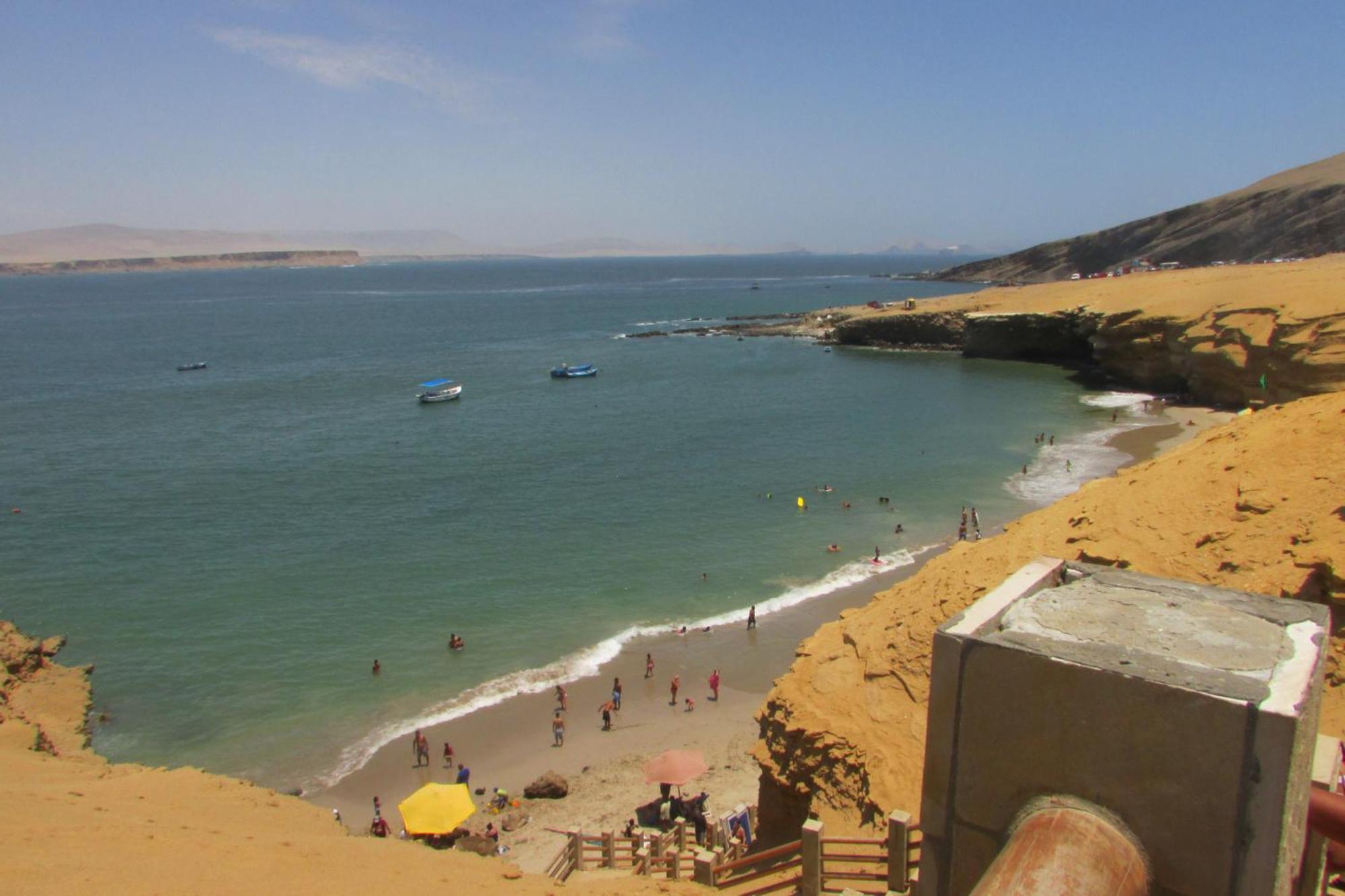 Brisas De La Bahia Hotel باراكاس المظهر الخارجي الصورة